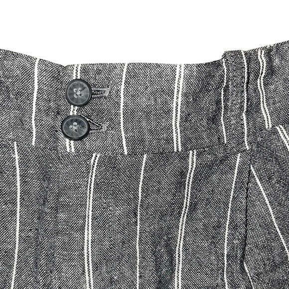 Calvin Klein Shorts Women Gray Striped Size 6 Casual Vacation Summer Beach - Picture 3 of 4
